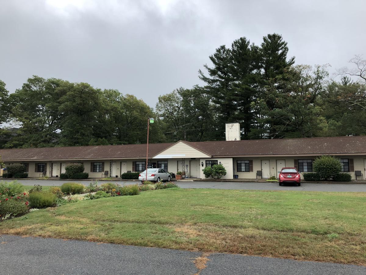 The Walpole Motel Exterior foto